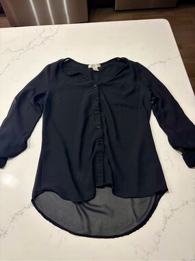 Six Degrees Black Button Up Long Sleeve Blouse - Women’s Small